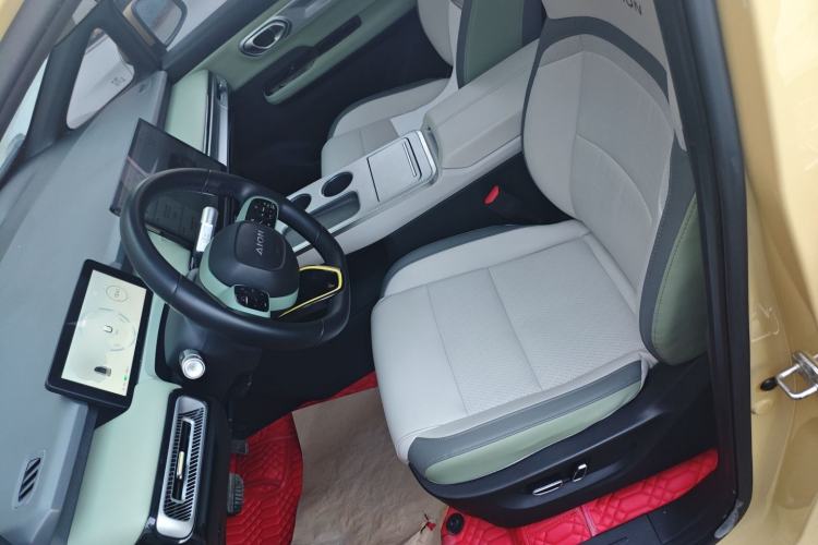 Used AION Y 2022 Plus 70 Smart Edition Left Front Seat