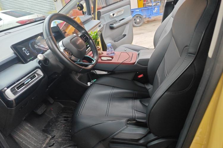 Used AION Y 2022 Plus 70 Enjoy Edition Left Front Seat