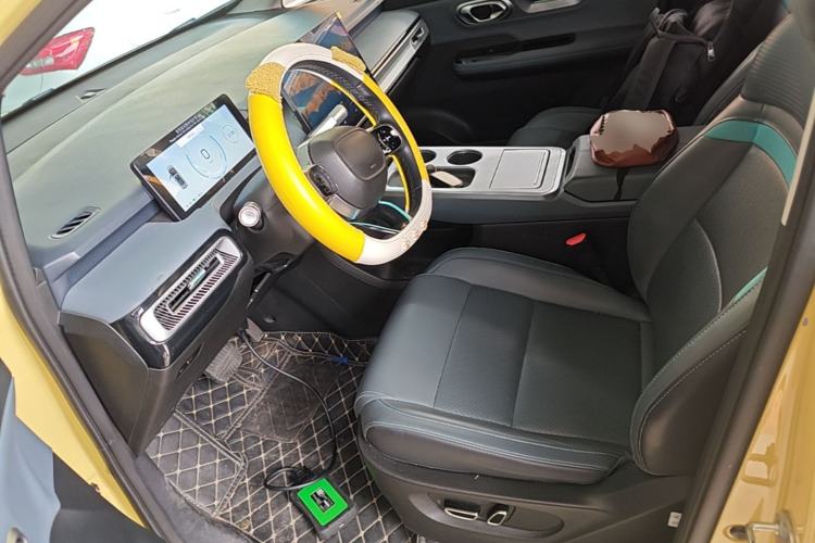 Used AION Y 2022 Plus 70 Smart Edition Left Front Seat