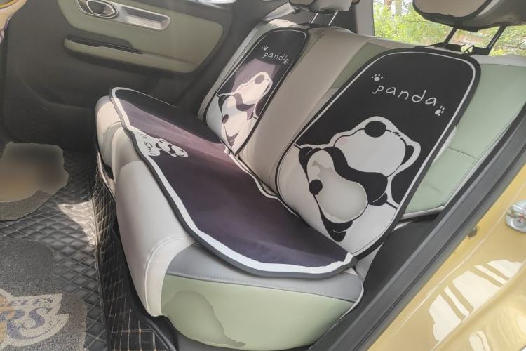 Used AION Y 2022 Plus 70 Smart Edition Left Rear Seat