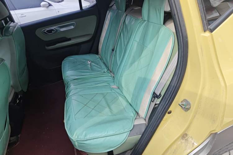 Used AION Y 2022 Plus 70 Smart Edition Left Rear Seat