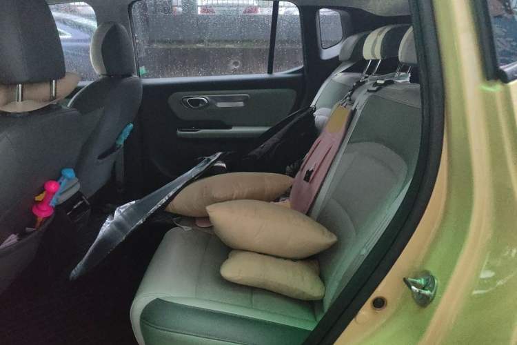 Used AION Y 2022 Plus 80 Intelligent Driving Edition Left Rear Seat
