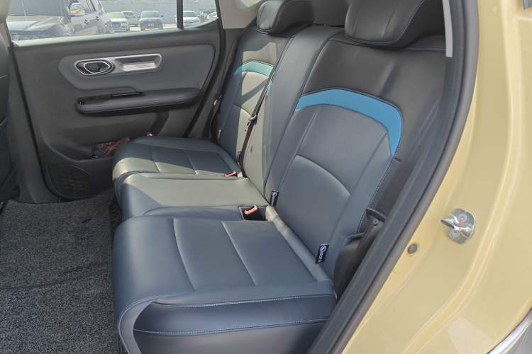Used AION Y 2022 Plus 80 Smart Edition Left Rear Seat