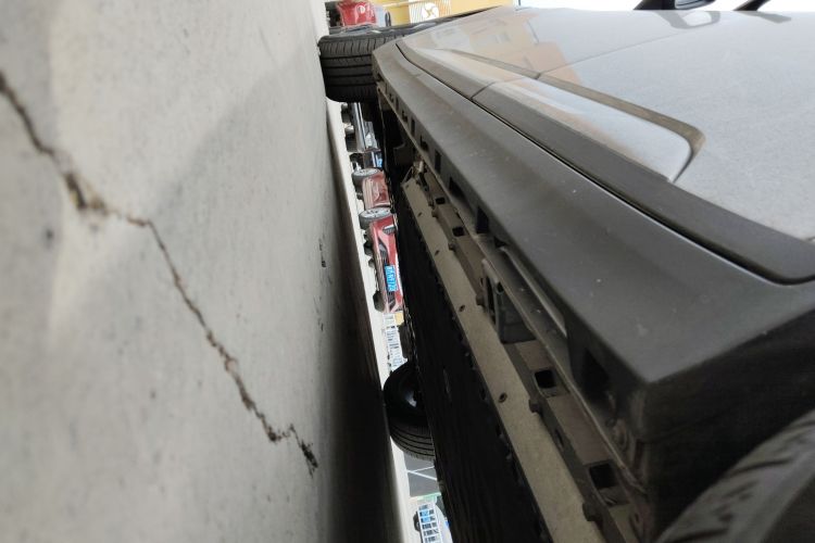 Used AION Y 2022 Plus 70 Enjoy Edition Left Side Sill