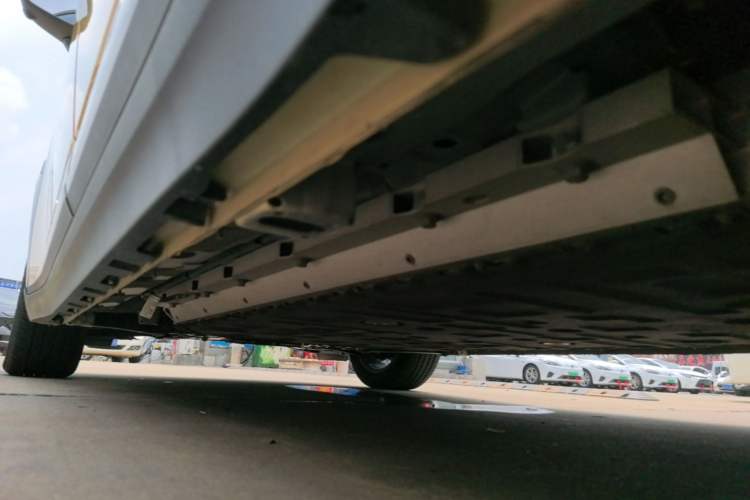 Used AION Y 2022 Plus 70 Smart Edition Left Side Sill