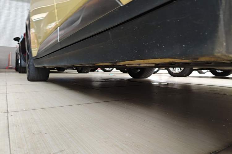 Used AION Y 2022 Plus 70 Smart Edition Left Side Sill