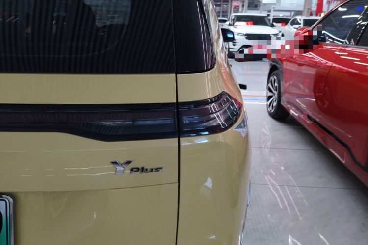 Used AION Y 2022 Plus 70 Smart Edition Right Rear Taillight