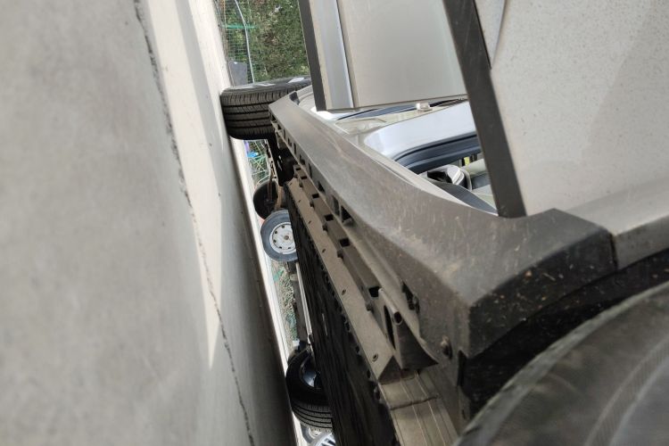 Used AION Y 2022 Plus 70 Enjoy Edition Right Side Sill