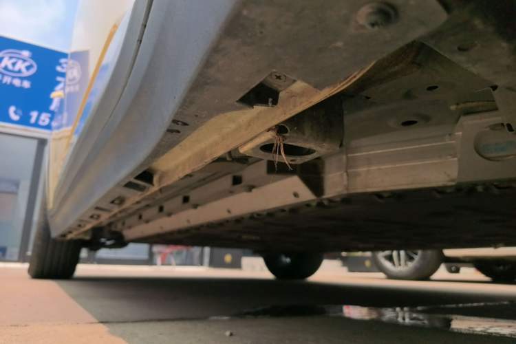 Used AION Y 2022 Plus 70 Smart Edition Right Side Sill