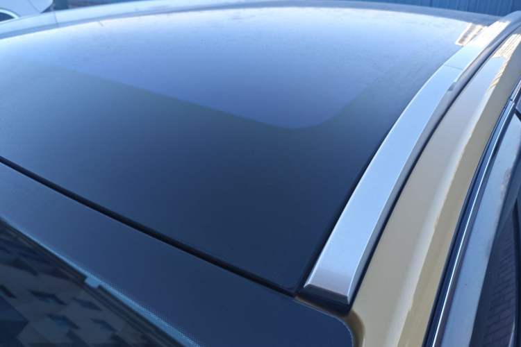 Used AION Y 2022 Plus 70 Smart Edition Roof