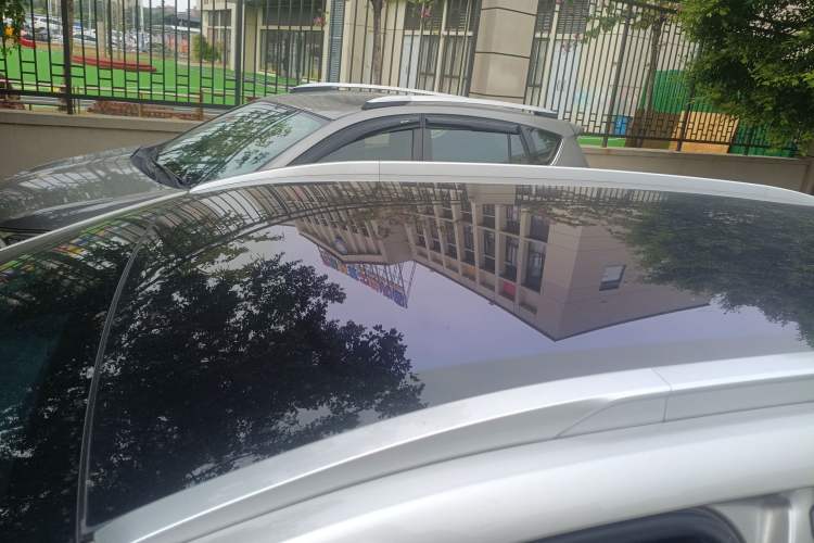 Used AION Y 2022 80 Ultra-Long Range Edition Roof