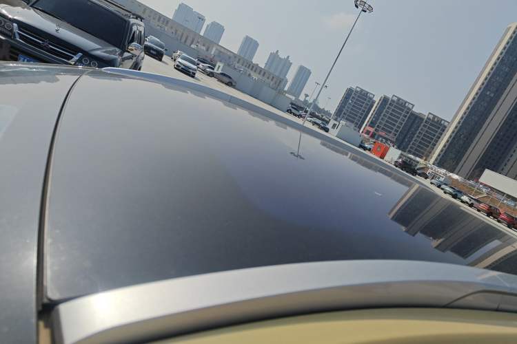 Used AION Y 2022 Plus 80 Smart Edition Roof