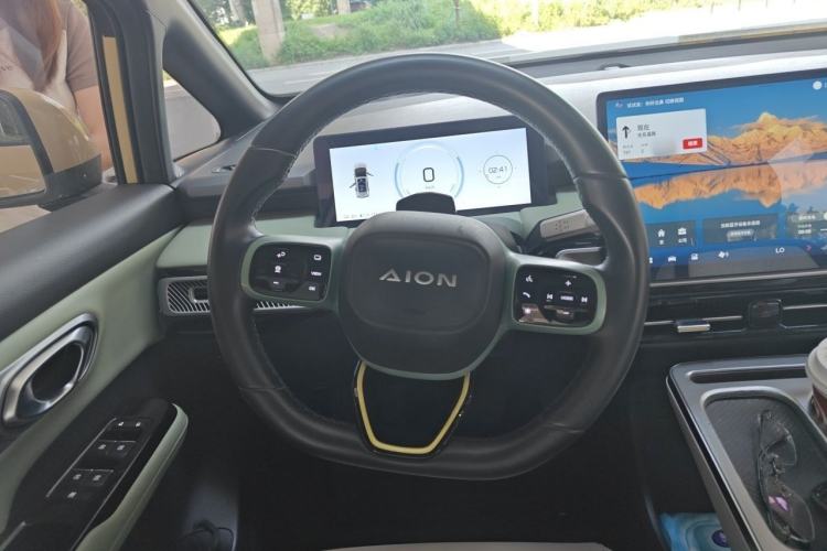 Used AION Y 2022 Plus 70 Tech Edition Steering Wheel