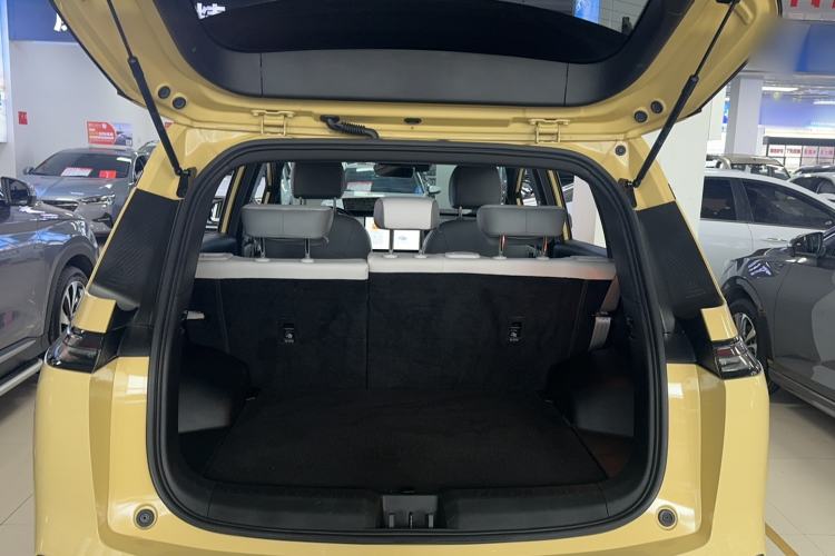 Used AION Y 2022 Plus 70 Tech Edition Trunk