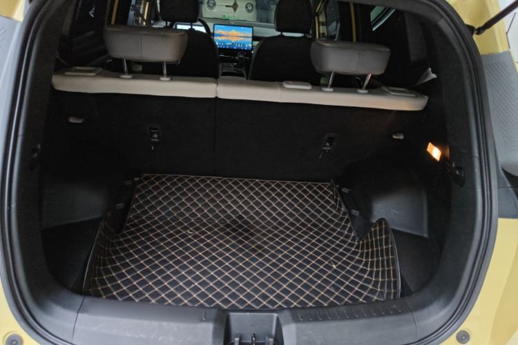 Used AION Y 2022 Plus 70 Enjoy Edition Trunk