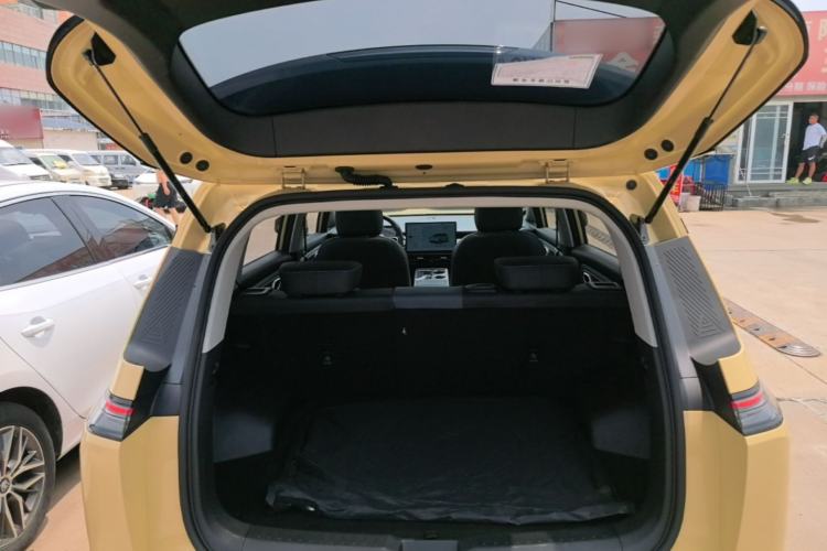 Used AION Y 2022 Plus 70 Smart Edition Trunk