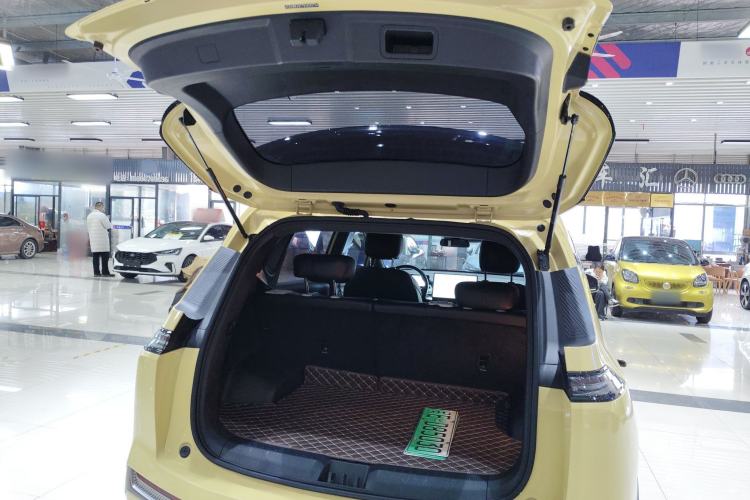 Used AION Y 2022 Plus 70 Enjoy Edition Trunk