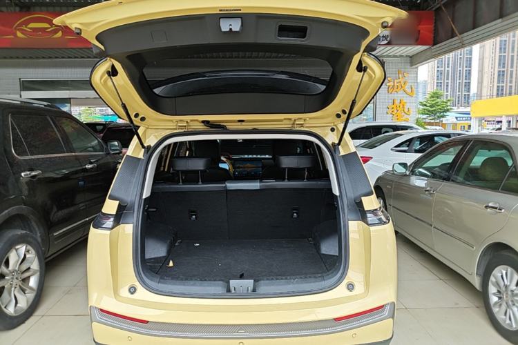 Used AION Y 2022 Plus 70 Smart Edition Trunk
