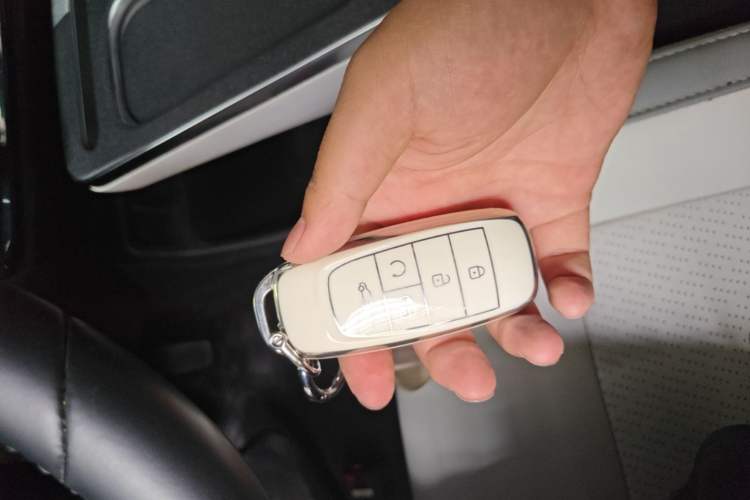 Used AION Y 2022 Plus 70 Enjoy Edition Vehicle Key