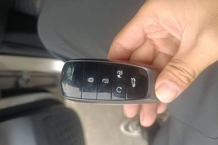 Used AION Y 2022 80 Ultra-Long Range Edition Vehicle Key