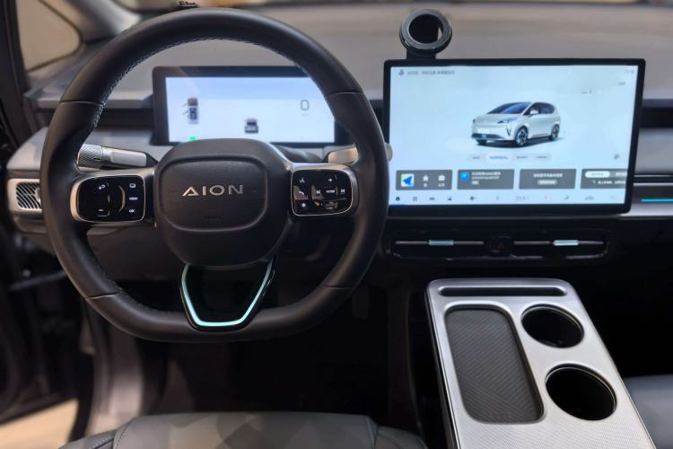 Used AION Y 2023 Plus 510 Smart Edition Audio And AC Panel