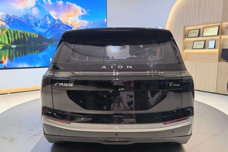 Used AION Y 2023 Plus 510 Smart Edition Exterior 5