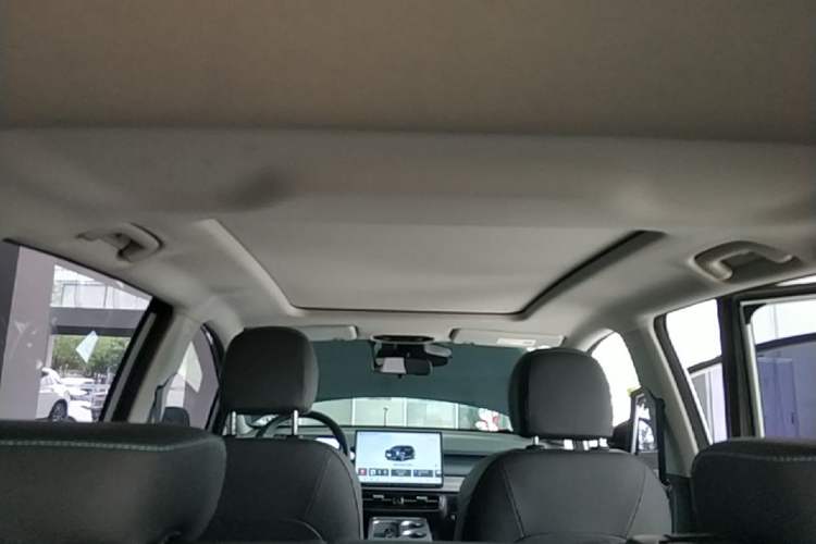 Used AION Y 2023 Younger Star Edition Headliner