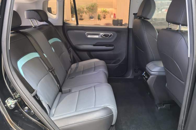 Used AION Y 2023 Plus 510 Smart Edition Interior 2
