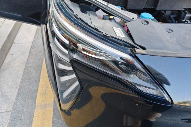 Used AION Y 2023 Plus 610 Enjoyment Edition Ternary Lithium Right Front Headlight