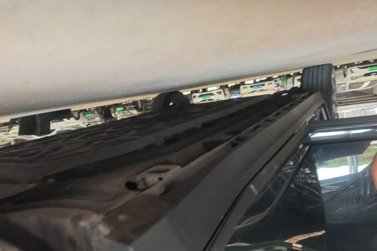 Used AION Y 2023 Plus 510 Tech Edition Right Side Sill
