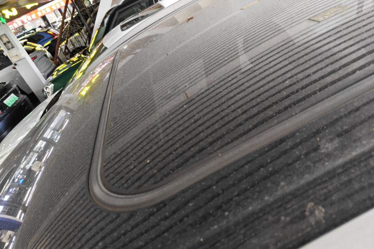 Used AION Y 2023 Plus 510 Smart Edition Roof