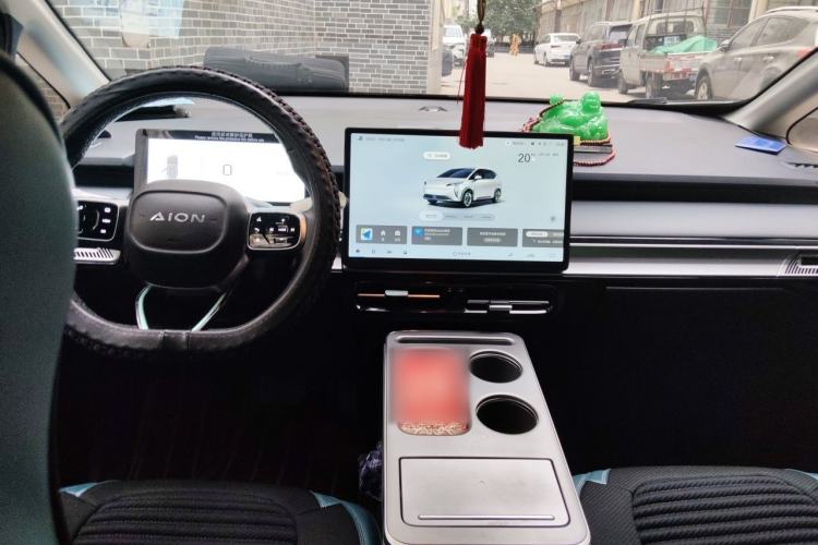 Used AION Y 2023 Y Business Edition Center Console
