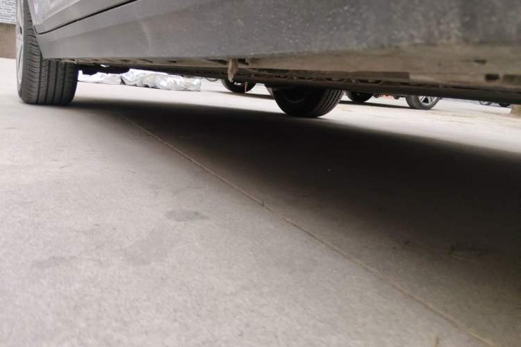 Used AION Y 2023 Y Business Edition Chassis Front Right