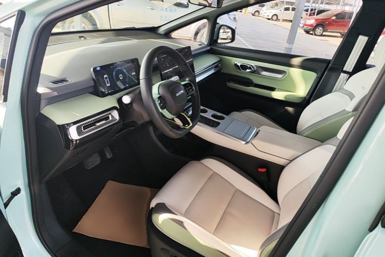 Used AION Y 2023 Plus 510 Smart Edition Driver Seat