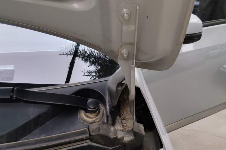 Used AION Y 2023 Y Business Edition Engine Bay Left