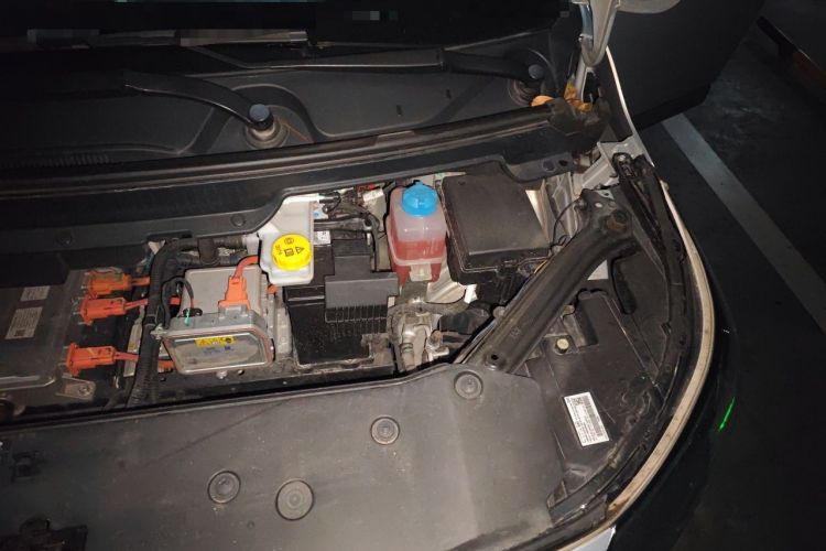 Used AION Y 2023 Younger Engine Bay Left
