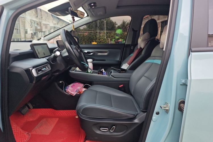 Used AION Y 2023 Plus 510 Tech Edition Left Front Seat
