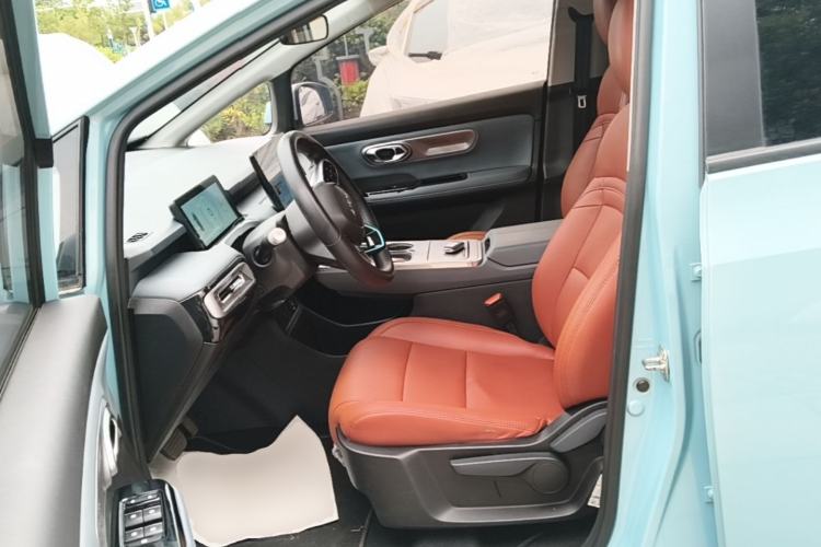 Used AION Y 2023 Younger Left Front Seat
