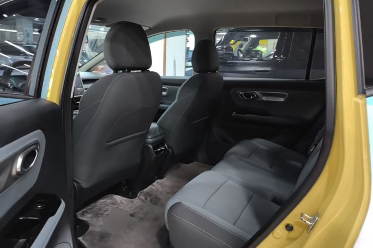 Used AION Y 2023 Plus 510 Enjoy Edition Left Rear Seat