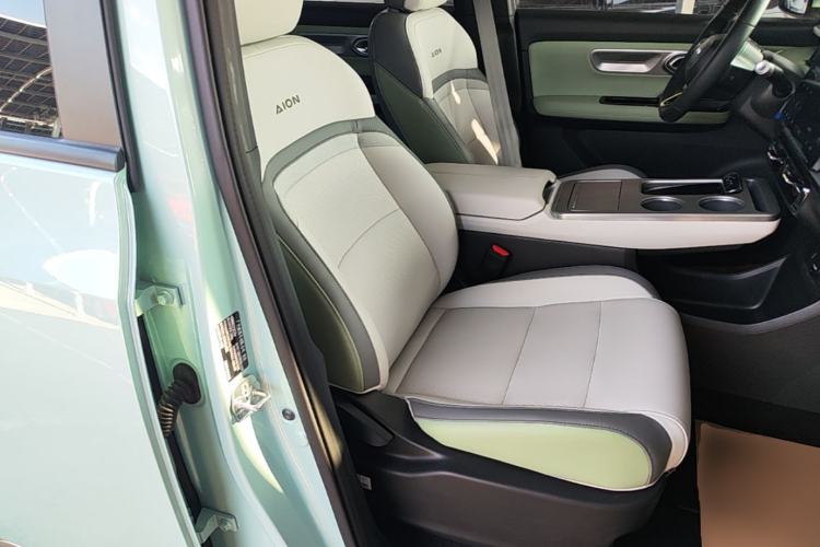 Used AION Y 2023 Plus 510 Smart Edition Right Front Seat