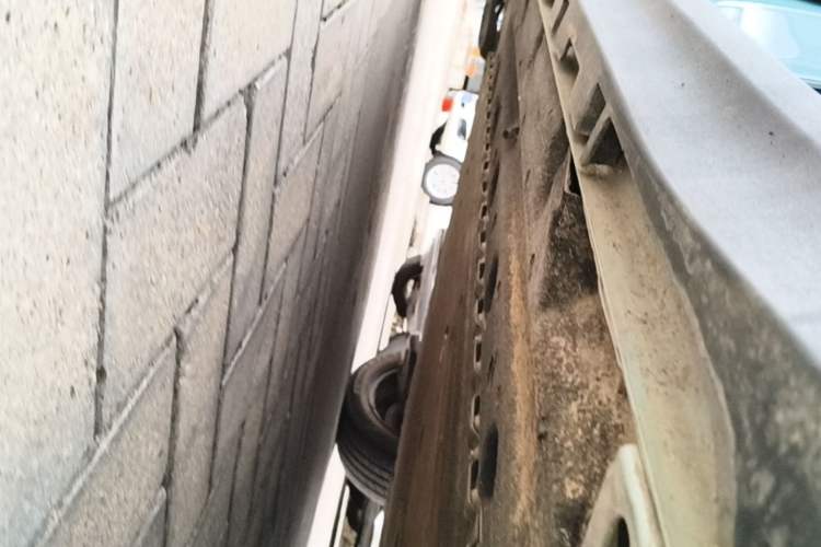Used AION Y 2023 Younger Right Side Sill