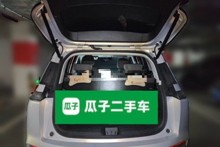 Used AION Y 2023 Younger Trunk