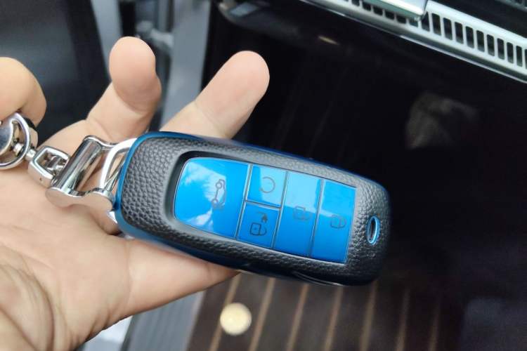 Used AION Y 2023 Y Business Edition Vehicle Key