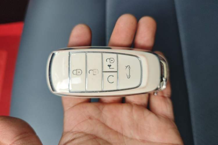 Used AION Y 2023 Plus 510 Tech Edition Vehicle Key
