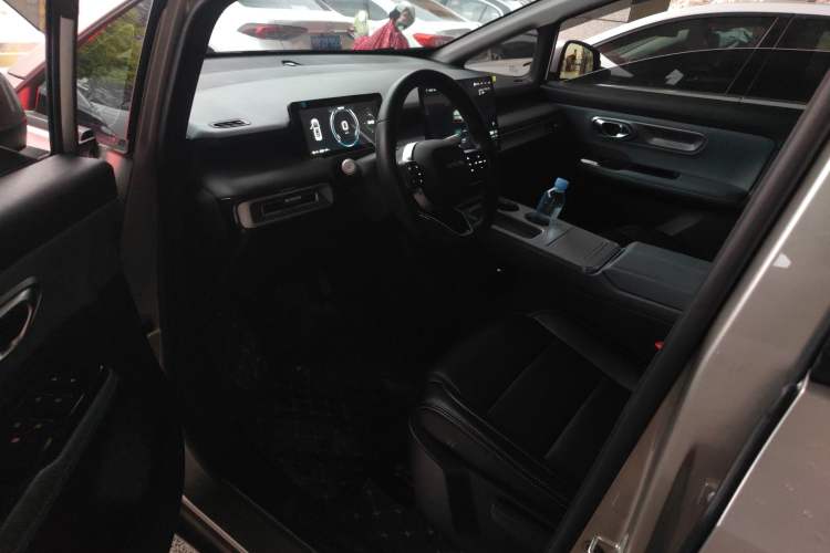 Used AION Y 2023 Plus 610 Enjoyment Edition Ternary Lithium Driver Seat