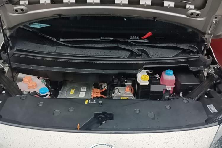Used AION Y 2023 Younger Star Edition Engine Bay
