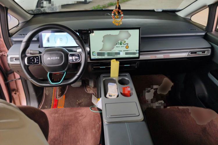 Used AION Y 2023 Plus 510 Smart Edition Center Console