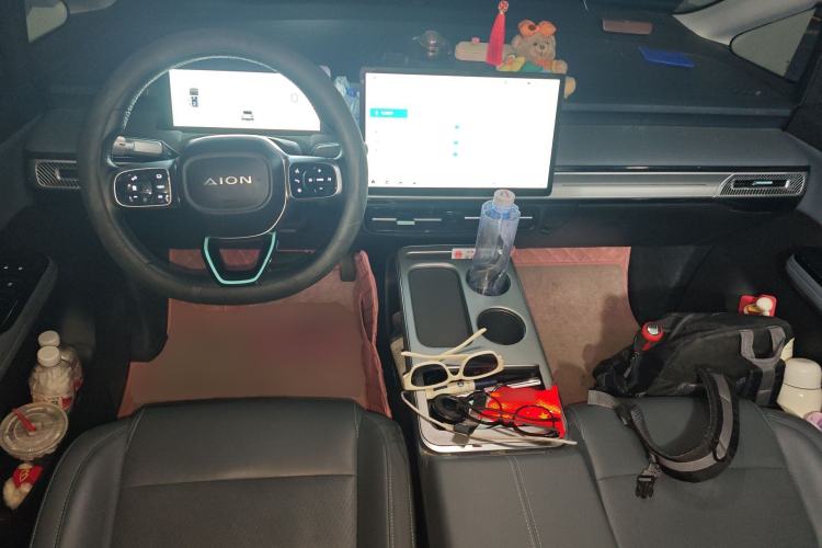 Used AION Y 2023 Plus 510 Smart Edition Center Console