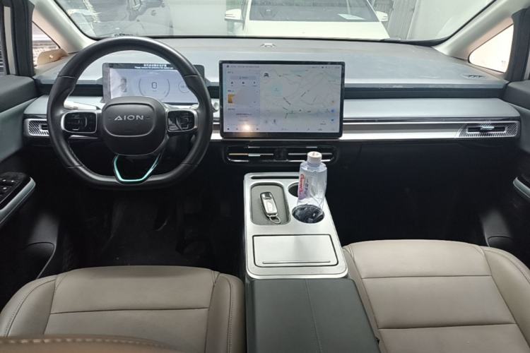 Used AION Y 2023 Younger Center Console