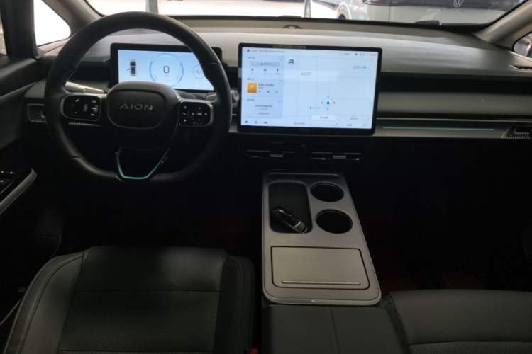 Used AION Y 2023 Plus 510 Smart Edition Center Console